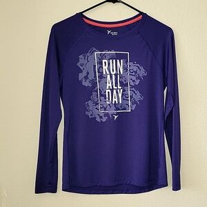 Old Navy Active Long Sleeve Running Graphic Tee, S, Purple, GUC